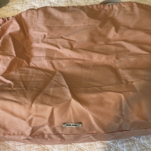 Authentic Miu Miu leather large off white tote💗 - Picture 9 of 9